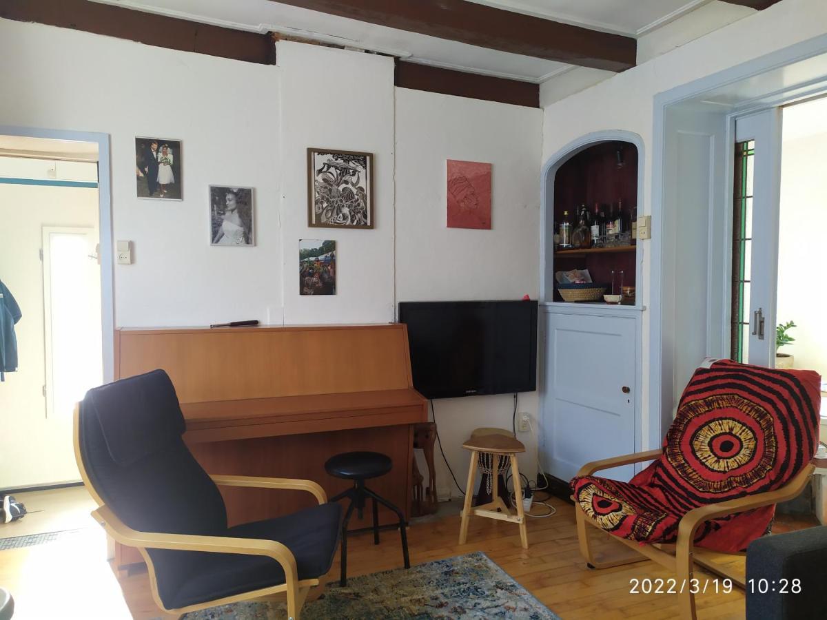 The Cosy Little House With The Sundial Vila Stavenisse Exterior foto