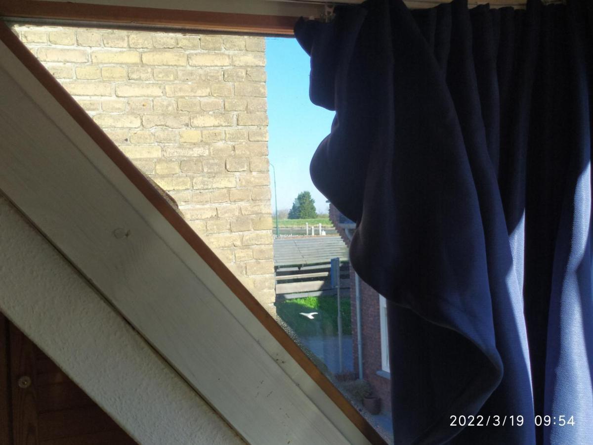 The Cosy Little House With The Sundial Vila Stavenisse Exterior foto