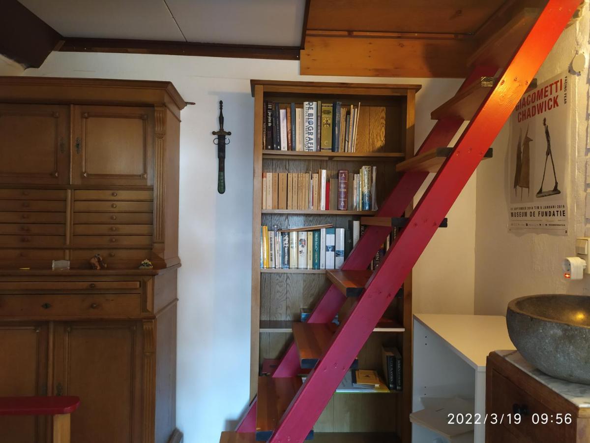 The Cosy Little House With The Sundial Vila Stavenisse Exterior foto