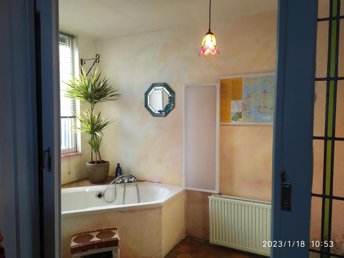 The Cosy Little House With The Sundial Vila Stavenisse Exterior foto